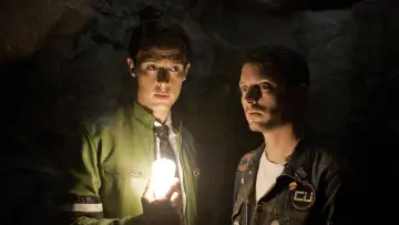 Zasłona к сериалу "Holistyczna agencja detektywistyczna Dirka Gently