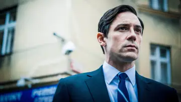 Zasłona к сериалу "Maski szpiega" #1432923