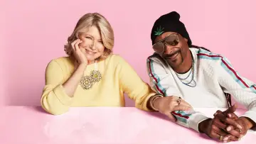 Zasłona do serialu "Martha & Snoop