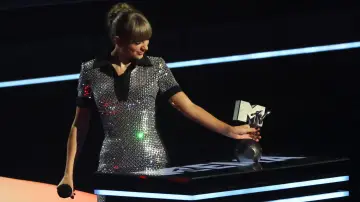 Zasłona к сериалу "MTV Europe Music Awards" #1436031