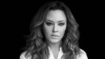 Zasłona do serialu "Leah Remini: Scjentologia i następstwa" #1593341