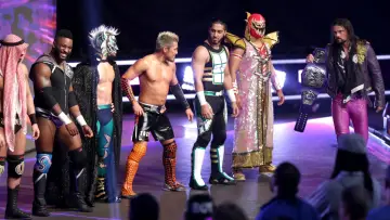 Zasłona к сериалу "WWE 205 Live" #1361334