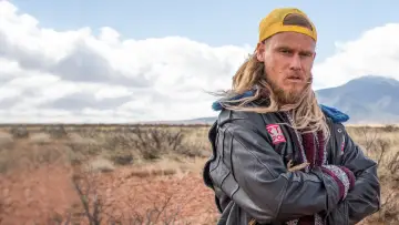 Zasłona к сериалу "Run Coyote Run" #1457431