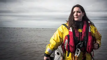 Zasłona do serialu "Saving Lives at Sea" #1228168