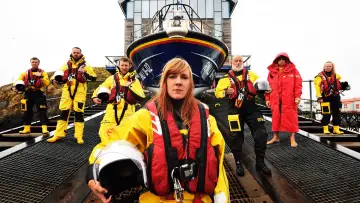 Zasłona do serialu "Saving Lives at Sea" #1228171