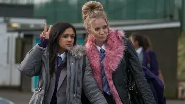 Zasłona do serialu "Ackley Bridge" #1850338