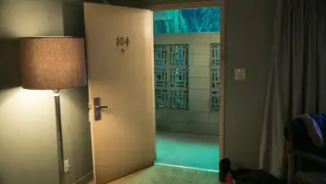 Zasłona к сериалу "Room 104" #1418718