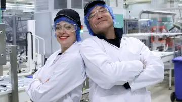 Zasłona do serialu "Wewnątrz fabryki" #1503020