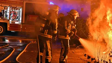 Zasłona do serialu "Feuer & Flamme" #1482543