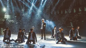 Zasłona do serialu "Wanna One GO" #1804021