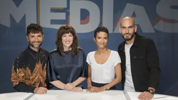 Zasłona do serialu "W mediach" #1537284