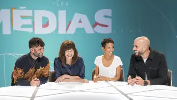 Zasłona do serialu "W mediach" #1537288