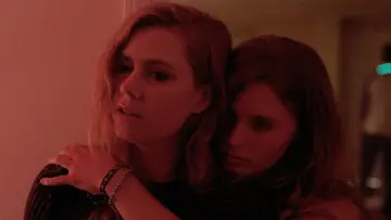 Zasłona к сериалу "Ostre przedmioty" #1401473