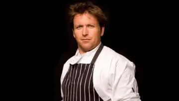 Zasłona do serialu "James Martin