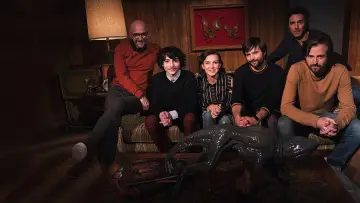 Zasłona do serialu "Poza Stranger Things" #1807677