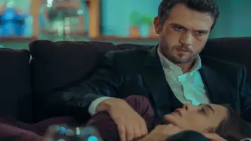 Zasłona к сериалу "Dół" #1301902