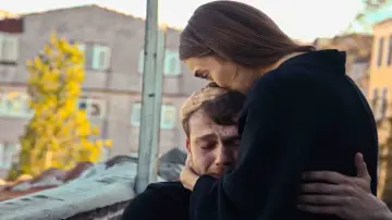 Zasłona к сериалу "Dół" #1301906