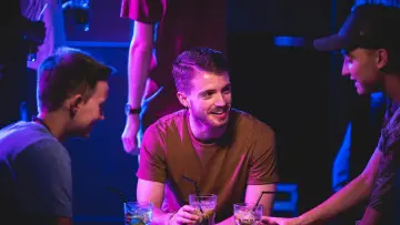 Zasłona do serialu "Les engagés" #1454005