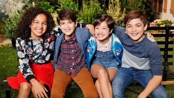 Zasłona к сериалу "Andi Mack" #1458258