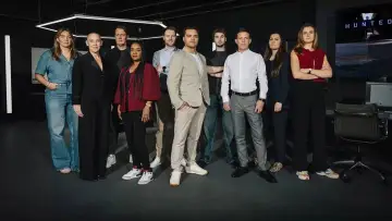Zasłona do serialu "Hunted" #1417314