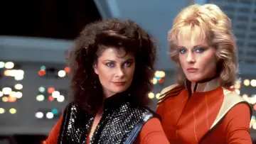Zasłona к сериалу "V" #1426447