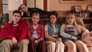 Zasłona к сериалу "Derry Girls" #1428022