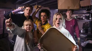 Zasłona к сериалу "Derry Girls" #1428023