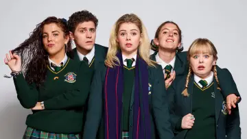 Zasłona к сериалу "Derry Girls" #1428034