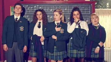 Zasłona к сериалу "Derry Girls" #1428061