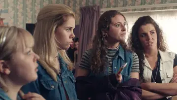 Zasłona к сериалу "Derry Girls" #1428073
