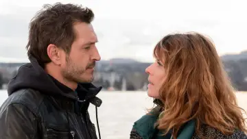 Zasłona к сериалу "Cassandre" #1445841