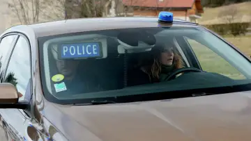 Zasłona к сериалу "Cassandre" #1445842