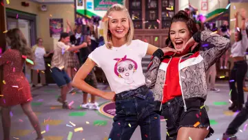 Zasłona к сериалу "Alexa i Katie" #1440243