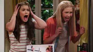 Zasłona к сериалу "Alexa i Katie" #1440250