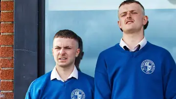 Zasłona к сериалу "The Young Offenders" #1482662