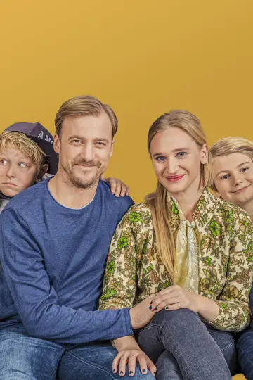 Plakat do serialu "Rodzina plus" #1597146