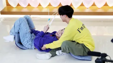 Zasłona к сериалу "달려라 방탄!" #1396629