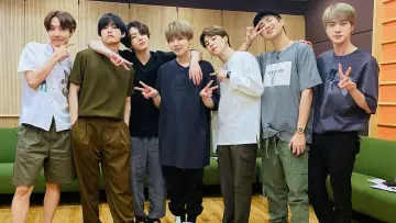 Zasłona к сериалу "달려라 방탄!" #1396643