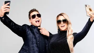Zasłona do serialu "Miz & Mrs" #1406343