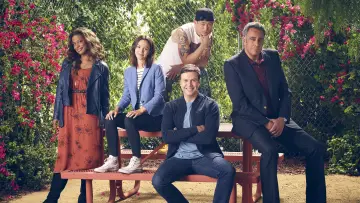 Zasłona к сериалу "Rodzice nie do pary" #1440681