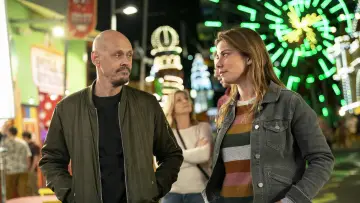 Zasłona к сериалу "Mr Inbetween" #1387433