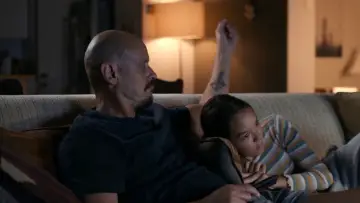 Zasłona к сериалу "Mr Inbetween" #1387435