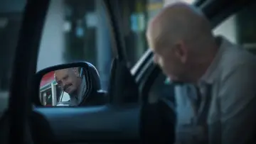 Zasłona к сериалу "Mr Inbetween" #1387451