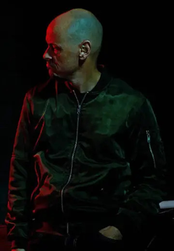 Plakat к сериалу "Mr Inbetween" #1387524