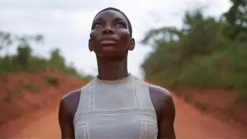 Zasłona do serialu "Black Earth Rising" #1853577