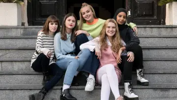 Zasłona к сериалу "SKAM España" #1407982