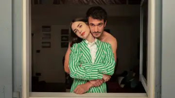 Zasłona к сериалу "Emily w Paryżu" #1332712