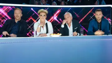 Zasłona do serialu "Sztárban sztár" #1669529