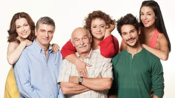 Zasłona do serialu "Μην Αρχίζεις τη Μουρμούρα" #1388670