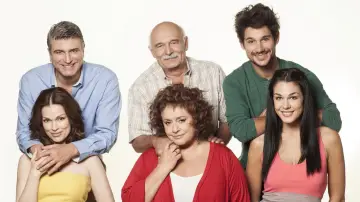 Zasłona do serialu "Μην Αρχίζεις τη Μουρμούρα" #1388684